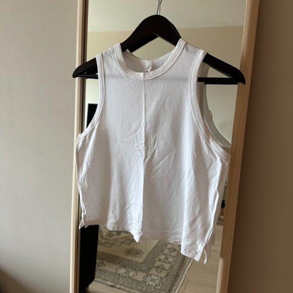 Lululemon Cropped Tank Top - Picture 1 of 2